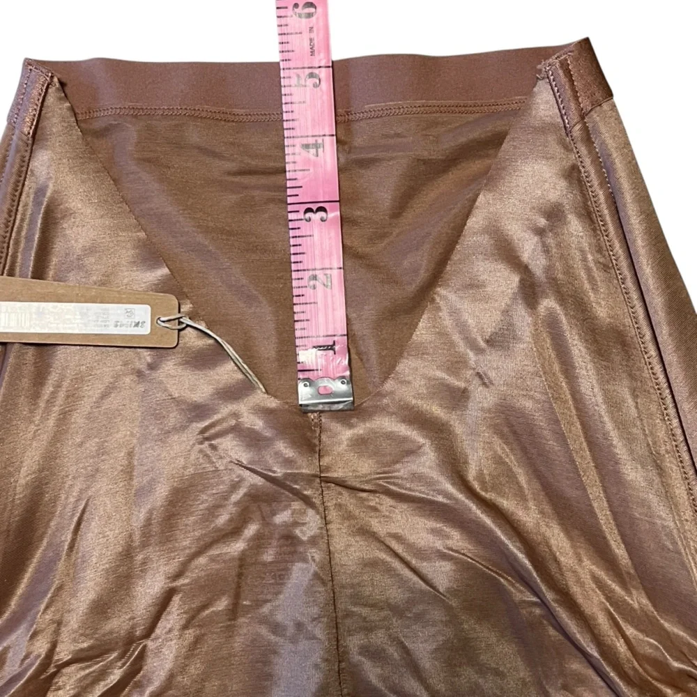 Skims Barely There Shapewear Low Back Shorts in Sienna size XS NWT - Picture 9 of 13
